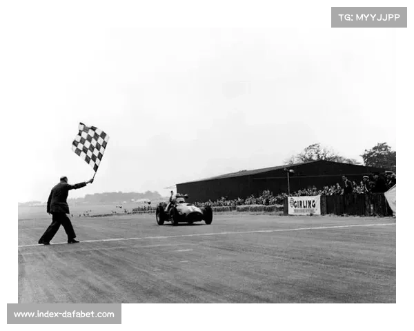 F1心理医生冈萨雷斯：助新秀车手应对赛后焦虑与媒体压力挑战